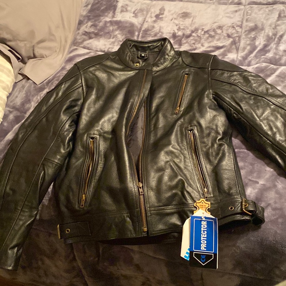 Never worn Mens leather Jacket